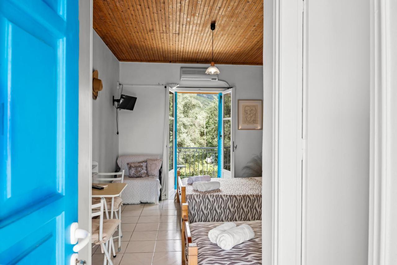 Oceanis Rooms ميكروس جيالوس المظهر الخارجي الصورة